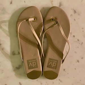 DV Flip Flop Sandals